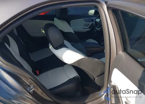 2022 Mercedes-Benz A 220 из США, поврежденный, VIN W1K3G4EB9NJ340328